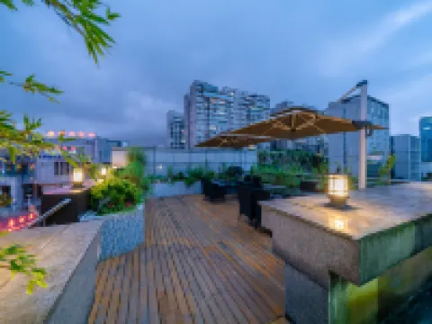 Zijin No.1 Hotel(Wanda Plaza, Guanshan lake, Guiyang) Hotels near Guanshanhu Park