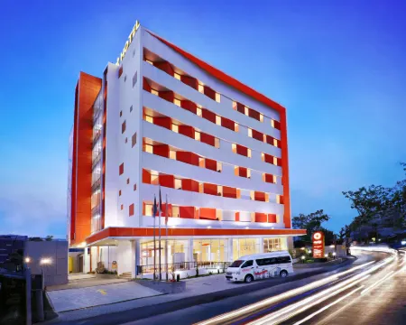 Starlet Hotel Jakarta Airport Hotéis em Tangerang City