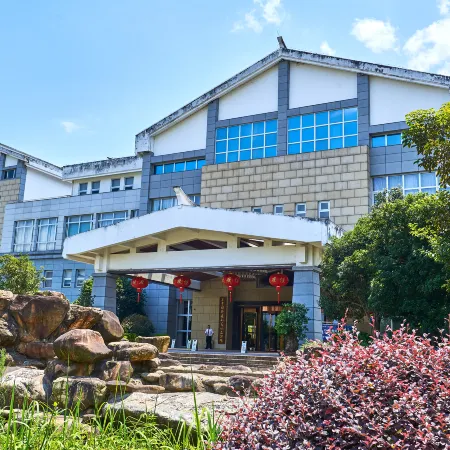 Junhua Hotel
