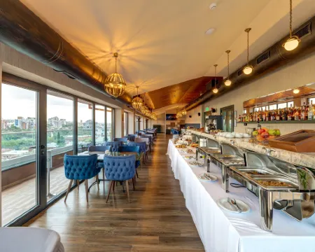 ソール パレス トビリシのホテル