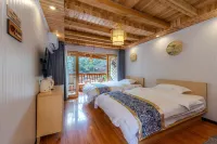 Huajian Xiaozhu Inn - 2-Star