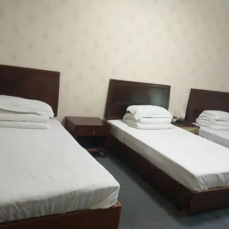 Longyou Longjia Hotel