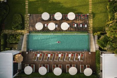 屋外プール クラブ メッド プーケットの写真