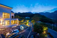 Xinwu Shanju Resort Guesthouse Hotels near Baizhang Gorge