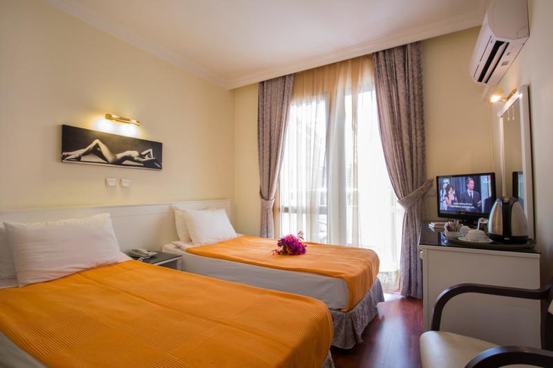 Grand Ata Park Hotel