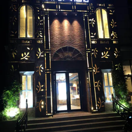 Shuiyue Qinghua Hotel