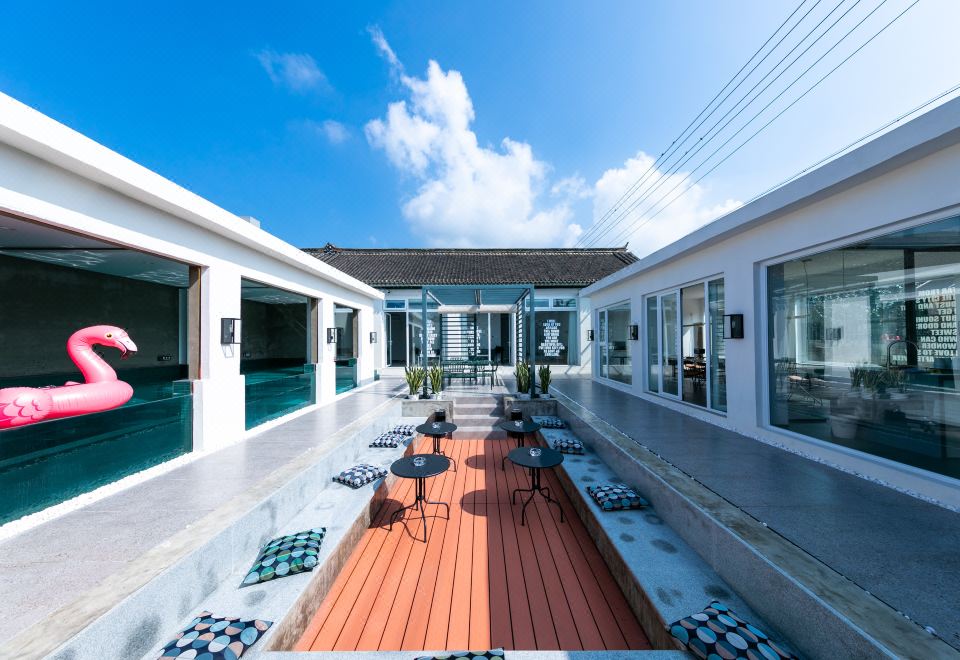 A Home Stay in Qinglong Gorge - Housity