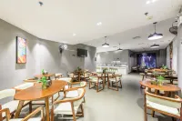 Mingyue Lake Hotel (Guangxi University Zoo Subway Station) - فطور