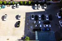 Sunshine Holiday Hotel