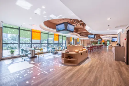 Xi'an Aden Bay Yu'an Hotel (Zhangbayi Road Subway Station) Отели рядом с достопримечательностью «Xi'an Institute Service & Software Science Technology»