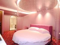 保利香槟8090尊悦酒店(成都百草路地铁站店) - 浪漫圆床房