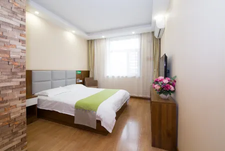 Xinyue Hotel (Mudanjianghuochebeizhanxinhualudian) Отели рядом с достопримечательностью «Heilongjiang Child Normal University Gaodeng Zhuanke School»