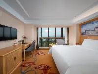 Vienna Hotel Emei Mountain high-speed railway station Maluqiao Street - balcony