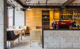 UniLoft Hostel (Dalian Railway StationDongguan Street Historical and Cultural Block Store)
