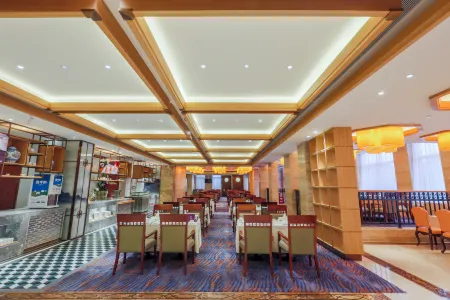 Nanchang Kaimei Grand Hotel (Aixi Huxi Metro Station) Отели рядом с достопримечательностью «Yuweizhou Park»