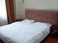洪雅星期天商务酒店 - 标准大床房