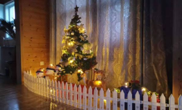 Abraham Resmos Wooden House Villas