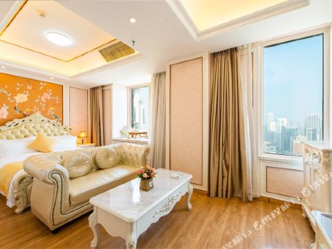 Yuexianglai Hotel (Dalian Railway Station Zhongshan Square)