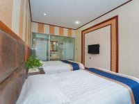 速8酒店(上海浦东机场晨阳路店) - 标准双床房