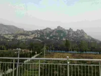 Suiping Linglong Peak Hotel