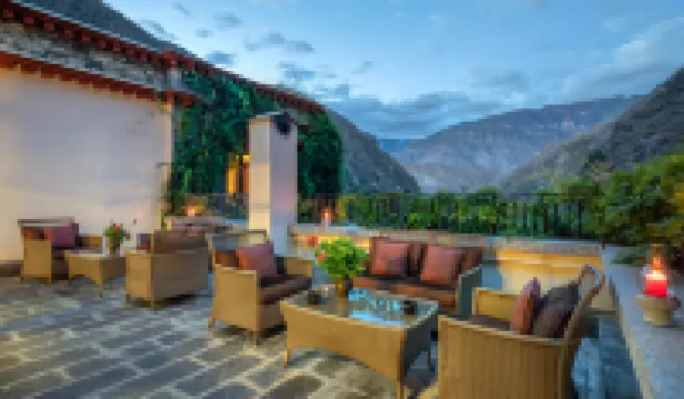 德欽松贊奔子欄酒店