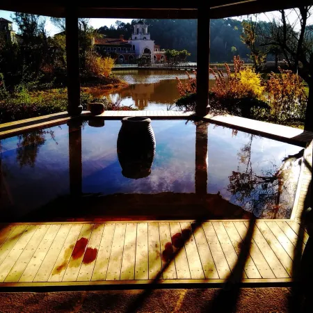 Hot Spring Valley Hotel