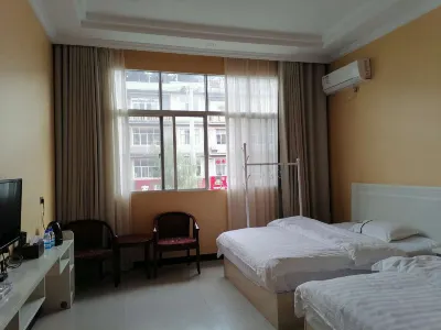 Hefeng Tiantian Hotel Hotels near Mu'er Mountain