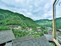 西江千户苗寨观山阁庭院 - 云月全景大床房