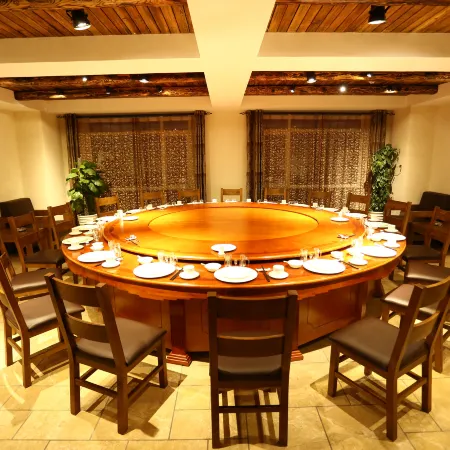 Lanting Holiday Hotel