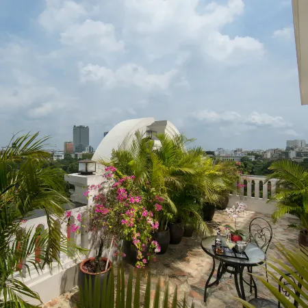 The Oriental Jade Hotel