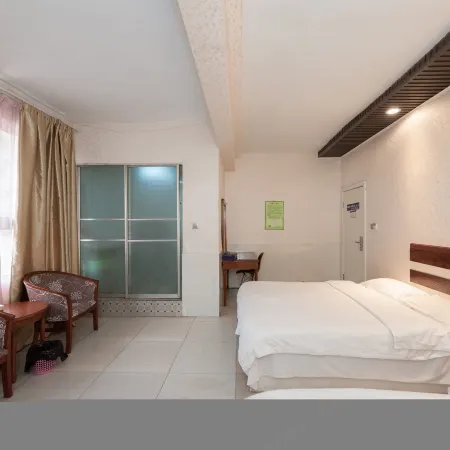Huajian Hostel
