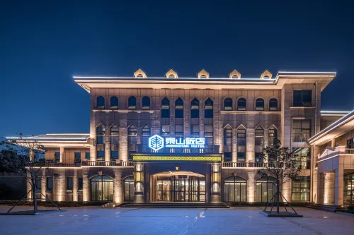 Dongshan Hotel Отели в г. Ричжао