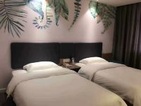 恒8连锁酒店(贵阳黔灵山公园店) - 特惠双床房