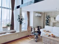 合肥柚子home设计师公寓 - 田园LOFT高级大床房