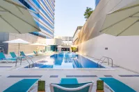 Premier Inn Abu Dhabi Capital Centre - Rooftop Pools