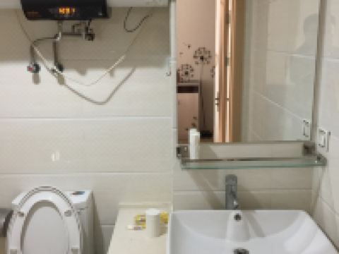 沈阳航飞商务旅馆 - 豪华一居室