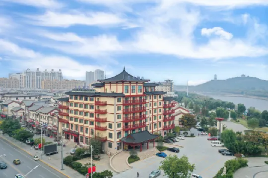 JI Hotel (Longyun Cultural City, Minzhu Road, Linqu, Weifang)