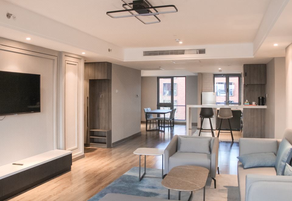 호텔 주변 쇼핑몰