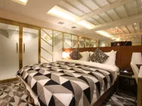 Hotel Samwon Plaza Hotels near Surisa Temple
