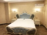 东山浪漫满屋主题酒店 - 欧式主题大床房