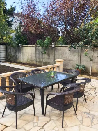 La Maison Charentonneau Отели в г. Мезон-Альфор