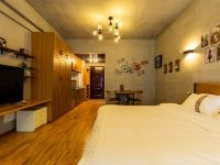 无锡江南大学融创乐园雪海世界轻奢主题公寓 - 精致一室大床房