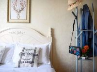 成都马扎罗私人公寓酒店 - 豪华观景投影双床套房