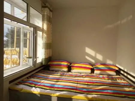 Wuchang Yim Sunshine Inn