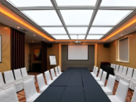 Elong Wanguo Hotel (Liaoyuan Railway Station Traditional Chinese Medicine Hospital) Hotels in Liaoyuan