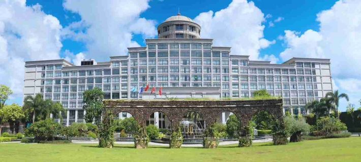 Savile Resort Hotel Hotel di Fangchenggang