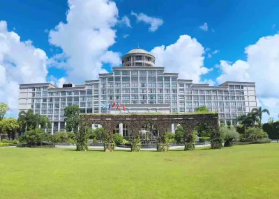 Savile Resort Hotel Hotels near Jiangshan Bandao