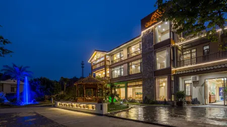 Floral Hotel · Yixing Limo Shanfang Hotel Отели рядом с достопримечательностью «Shanjuan Cave»
