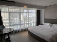 上海大众空港宾馆 - 南楼高级大床房