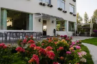 Yiwang Zaixian Hostel 주펑위안치/구봉태정지 주변 호텔